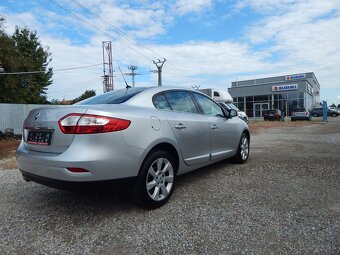 Renault Fluence 1.6 16V Confort - 4