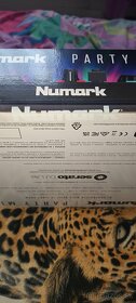 Numark party mix - 4