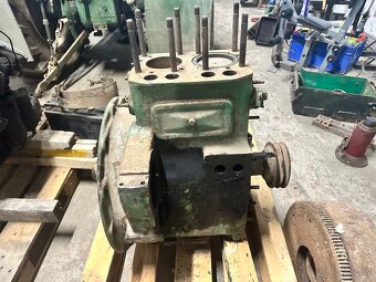 Motor Zetor 25 - 4