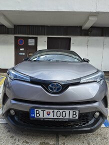 Rezervované Toyota C-HR 1.8 hybrid - 4