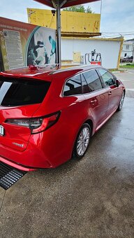 Toyota Corolla TS 1.8 Hybrid Executive (2019) - 4