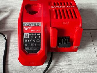 Predám rázový uťahovak Milwaukee M18 FHIW2F12 - 4