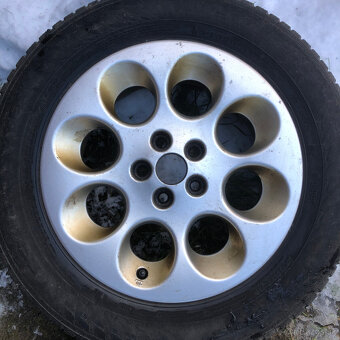predám 4ks disky alfa romeo / fiat 6Jx15 rozteč 5x98mm - 4
