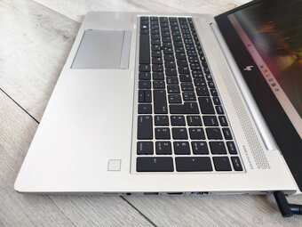 notebook HP 850 G5 - i7-8550u, Radeon RX540/2GB, SSD, Win 11 - 4