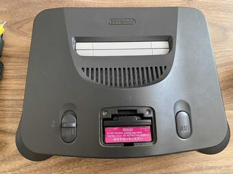 Nintendo 64 - 4