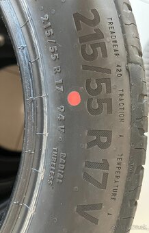 Continental 215/55 R17 - 4