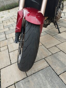 Honda CB650R - 4