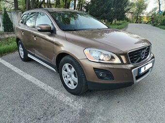 Volvo XC60 2.4D D5 AWD Summum - 4