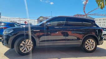 Volkswagen Touareg 3,0 TDi elegance 170KW 4Motion - 4