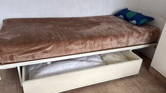 darujem za odvoz postel s úložným priestorom - 4