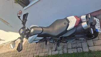 Ducati Hypermotard 796 - 4