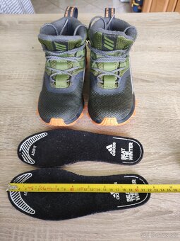 Detské zimné športové topánky adidas - 4