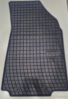 Opel Frontera 2o25 - gumenné rohože - 4