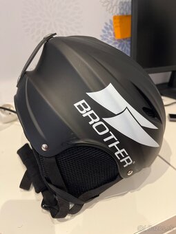 Lyziarska prilba - 4