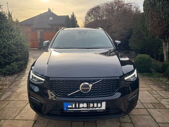 Volvo XC40, B3 AUT PLUS BLACK EDITION , DPH , 2/2026, 900km - 4