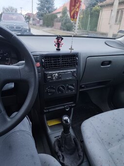 Volkswagen Polo 1.1 - 4