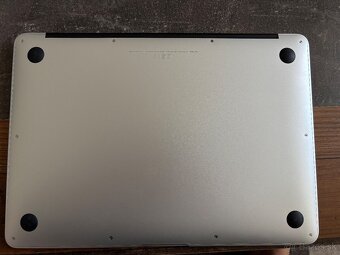 Macbook Air 13” 2017 - 4