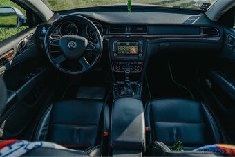 Predám Skoda Superb 2fl 2.0 125kw DSG 2014 full výbava - 4