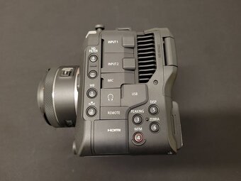 Canon C70 + RF 50mm f1.8 + Monitor - 4