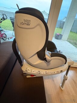 Britax Römer - Dualfix (vhodná do 18 kg) - 4