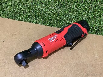 Milwaukee M12 IR Aku uťahovák račňový (3/8") - 4