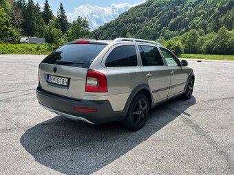 Octavia 2 Scout combi - 4
