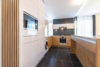Slnečný 3-izbový byt s balkónom na Rastislavovej ulici - 4