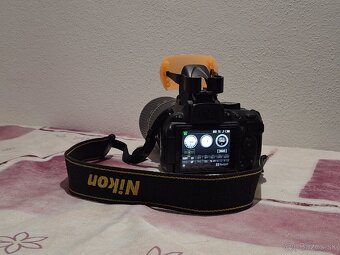 Nikon D5200 s príslušenstvom - 4