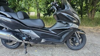Honda SW-T400 Silver Wing ABS r.v. 2010 - 4