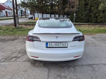 Tesla model 3 Performance - 4