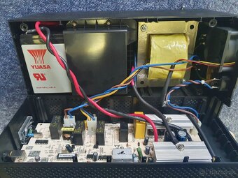 Eaton 5E1500iUSB - bez bateriek - 4