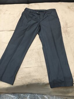 Predám pánsky oblek - 4