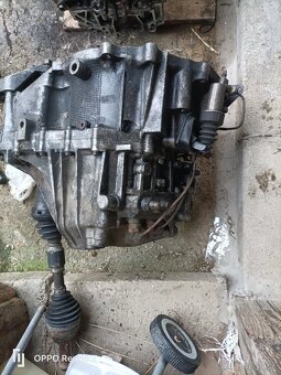 Rozpredám motor - prevodovku Mazda 5 - 4