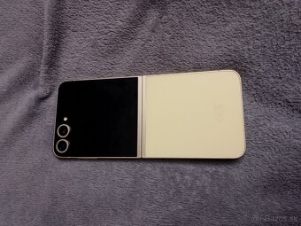 Samsung Galaxy zflip6 - 4