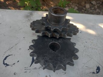 Ozubené kolesá na reťaz 12B . 1. - 4