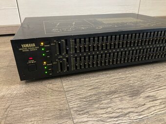 Yamaha Q2031A Graphic Equalizer - 4