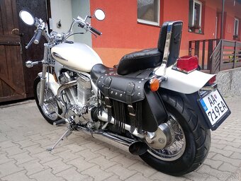 VYMENÍM//PREDÁM Suzuki Intruder 1400 - 4