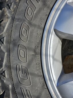 Predám BF-Goodrich KM3 285/70 R17 - 4