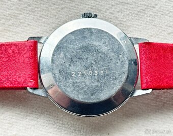 Československé Retro Vintage hodinky PRIM Červené 1967 - 4