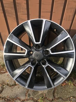 Elektróny Škoda MATTERHORN 17” 7Jx17H2 ET45 - 4