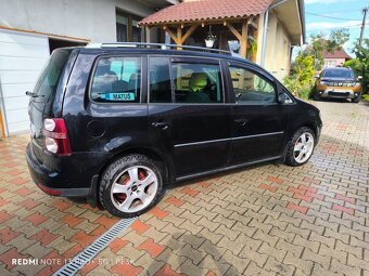 Predám Volkswagen Touran Facelift Highline 1.9 TDI - 4