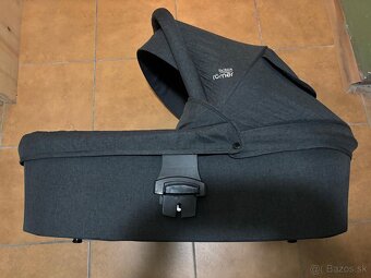 Britax Römer baby safe core v záruke + isofix /kočik BR - 4