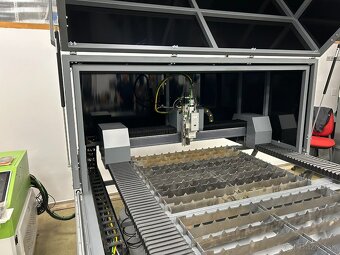 Fiber laser FINECUT-2000 - 4