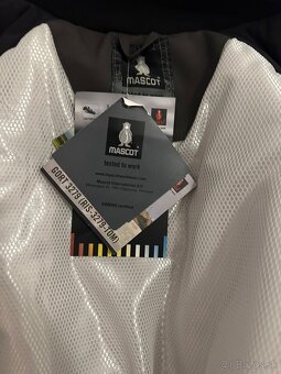 Profesionálna zimná pracovná bunda Mascot Tolosa veľ. L - 4