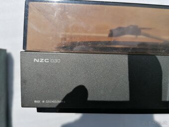 Gramofón  NZC 030 - 4