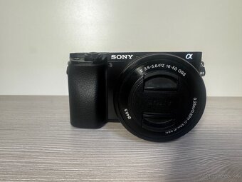 Sony A6100 + 16-50 F3,5-5,6 - 4