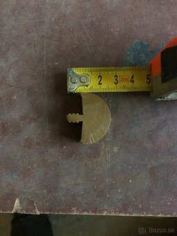 Narážacie hrany - 4