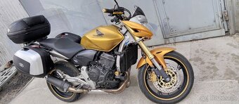 Honda Hornet CB600F - 4