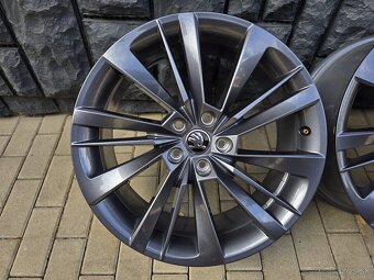5x112 R19 Škoda Acamar Superb 3 - 4