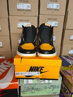Jordan 1 High Yellow Taxi 42.5 - 4